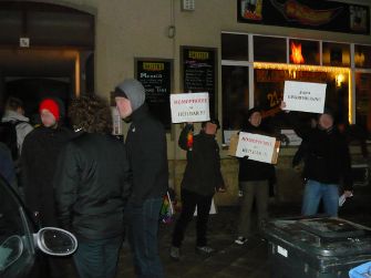 Demo "Akzeptanz statt Homophobie!"